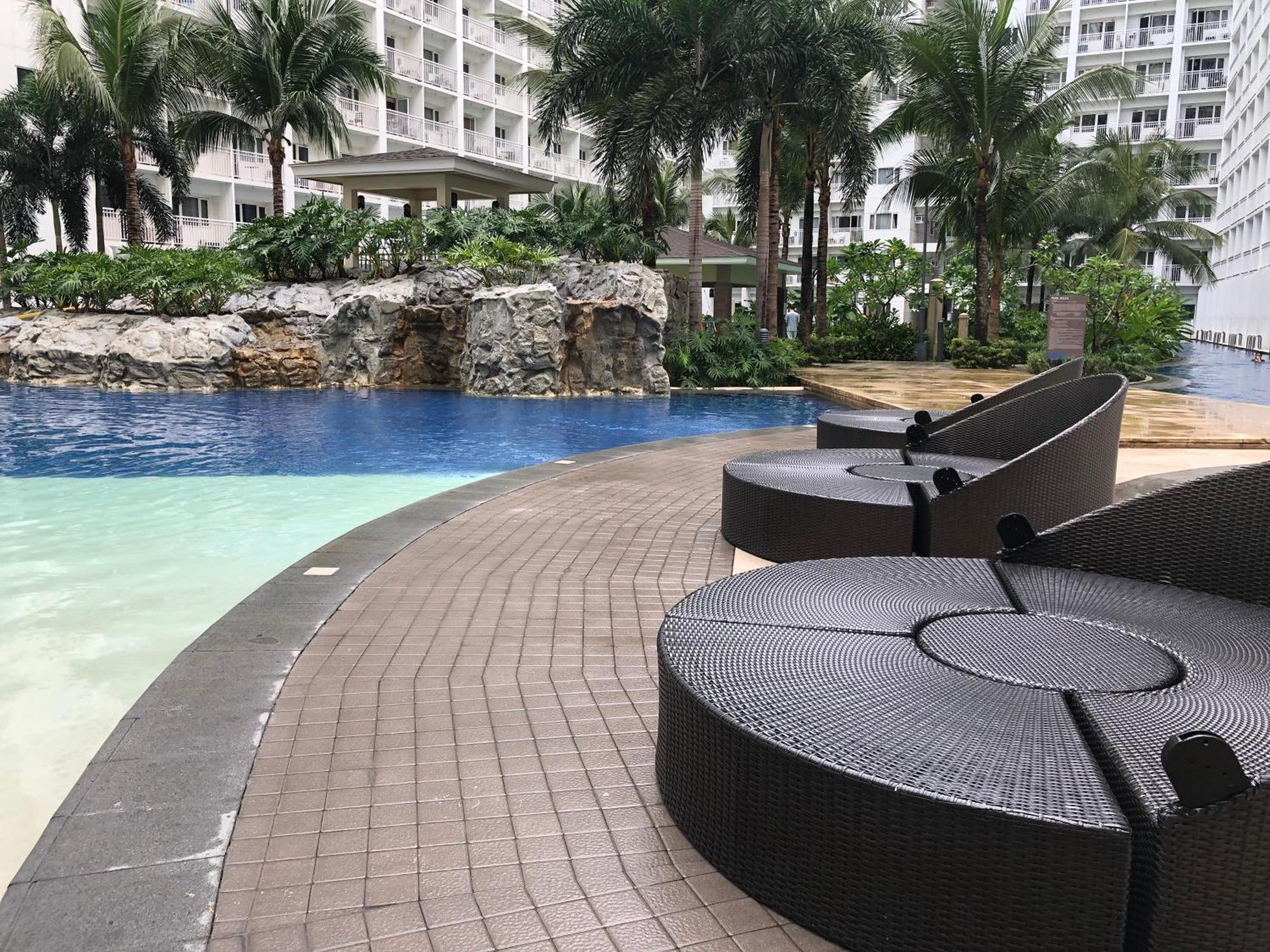 Shore Residences, Mall Of Complex By Pbyy *