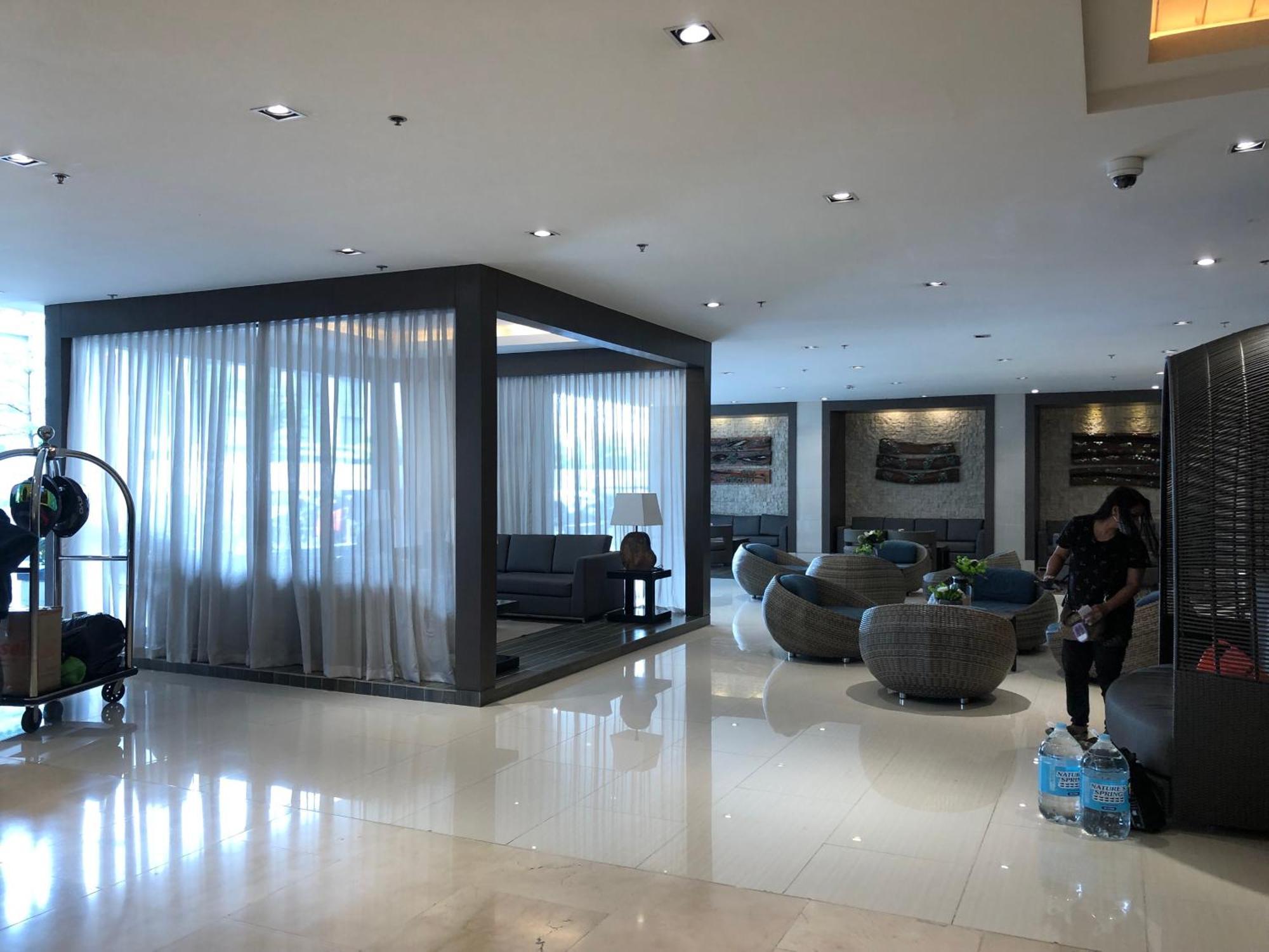 Shore Residences, Mall Of Complex By Pbyy Manila