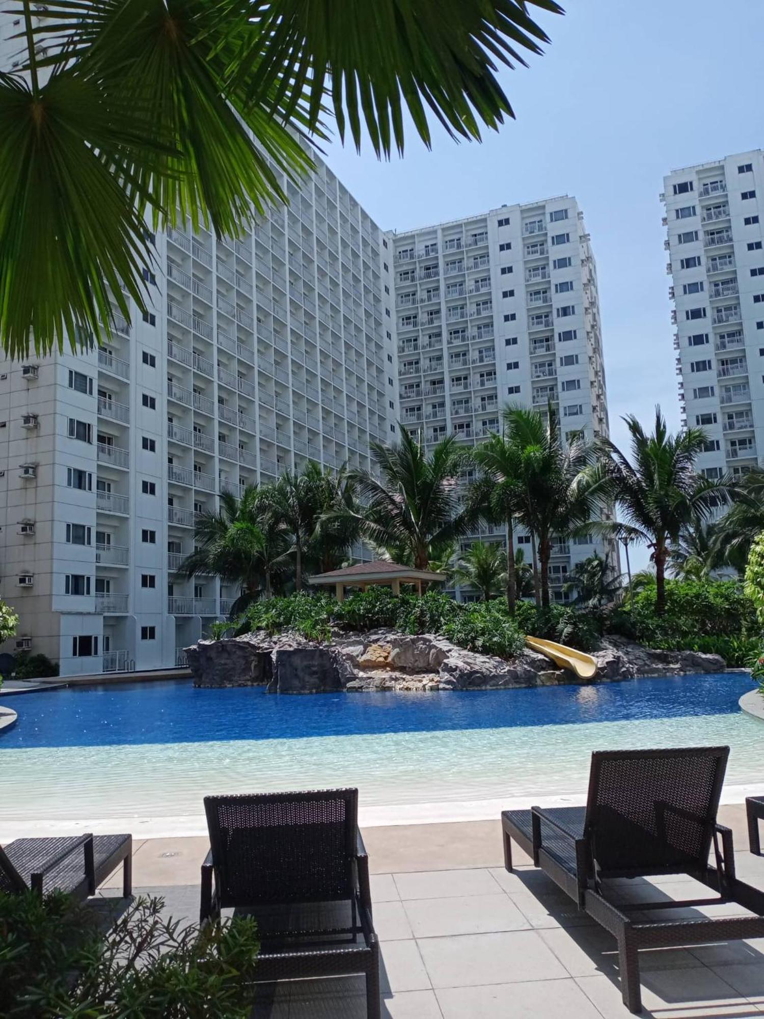 Apartment Shore Residences, Mall Of Complex By Pbyy Manila