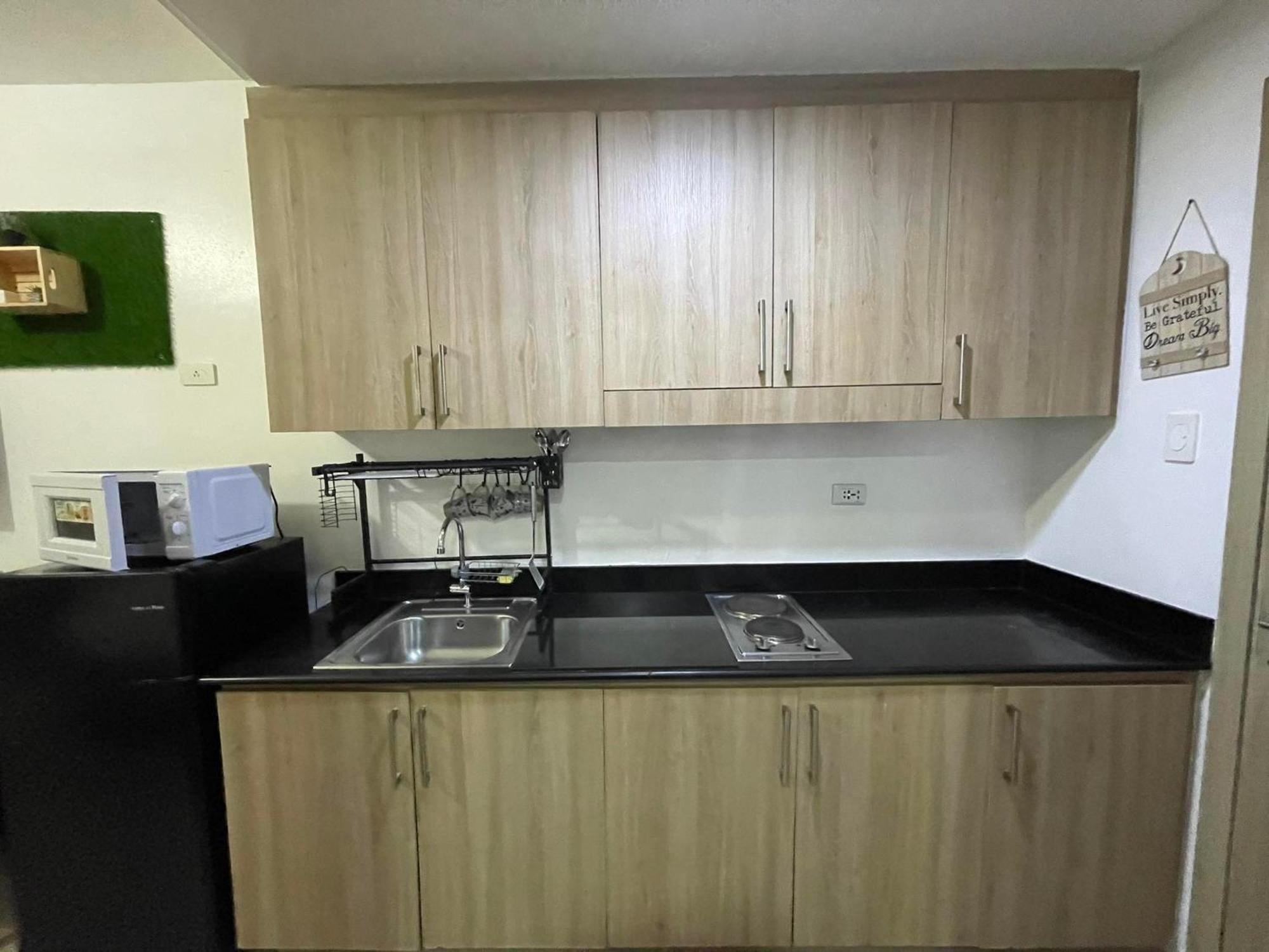 Shore Residences, Mall Of Complex By Pbyy * Manila