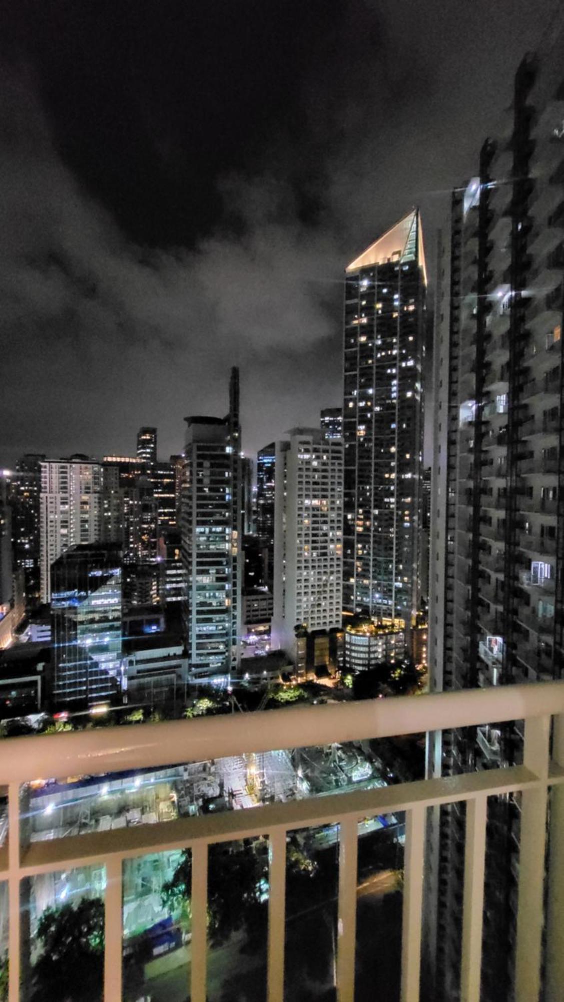 Stonewood In Jazz Residences Makati 2x Bigger Unit Apartment