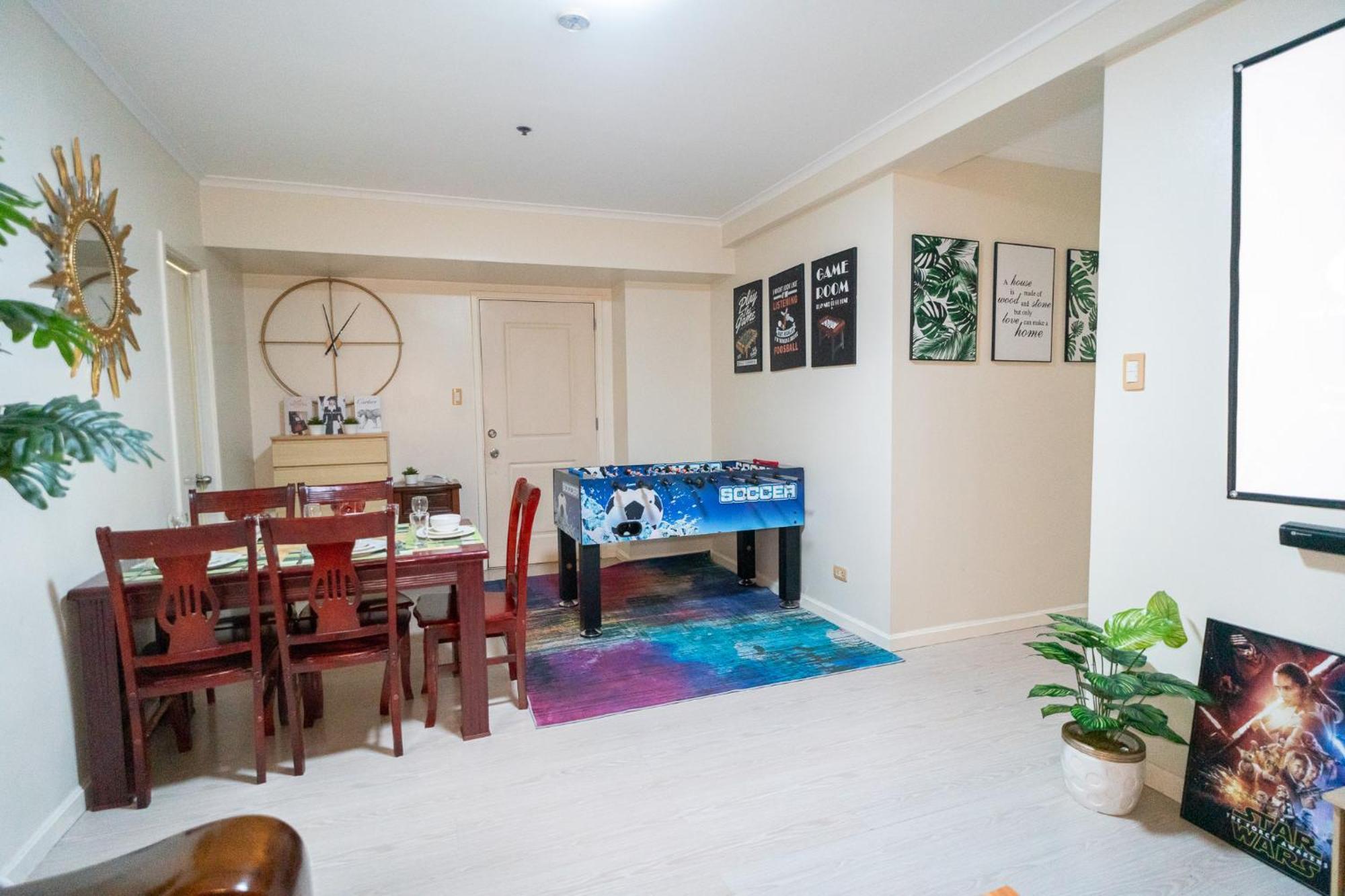 Apartment A2j Luxury 2br Bgc Near Sm Aura, Market2x *