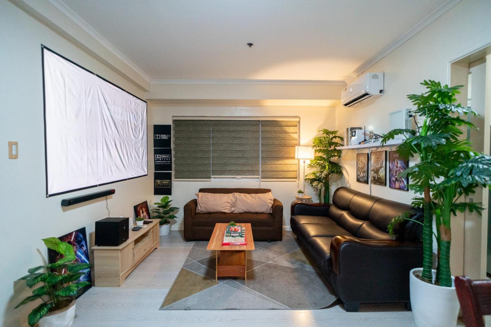 Apartment A2j Luxury 2br Bgc Near Sm Aura, Market2x Manila