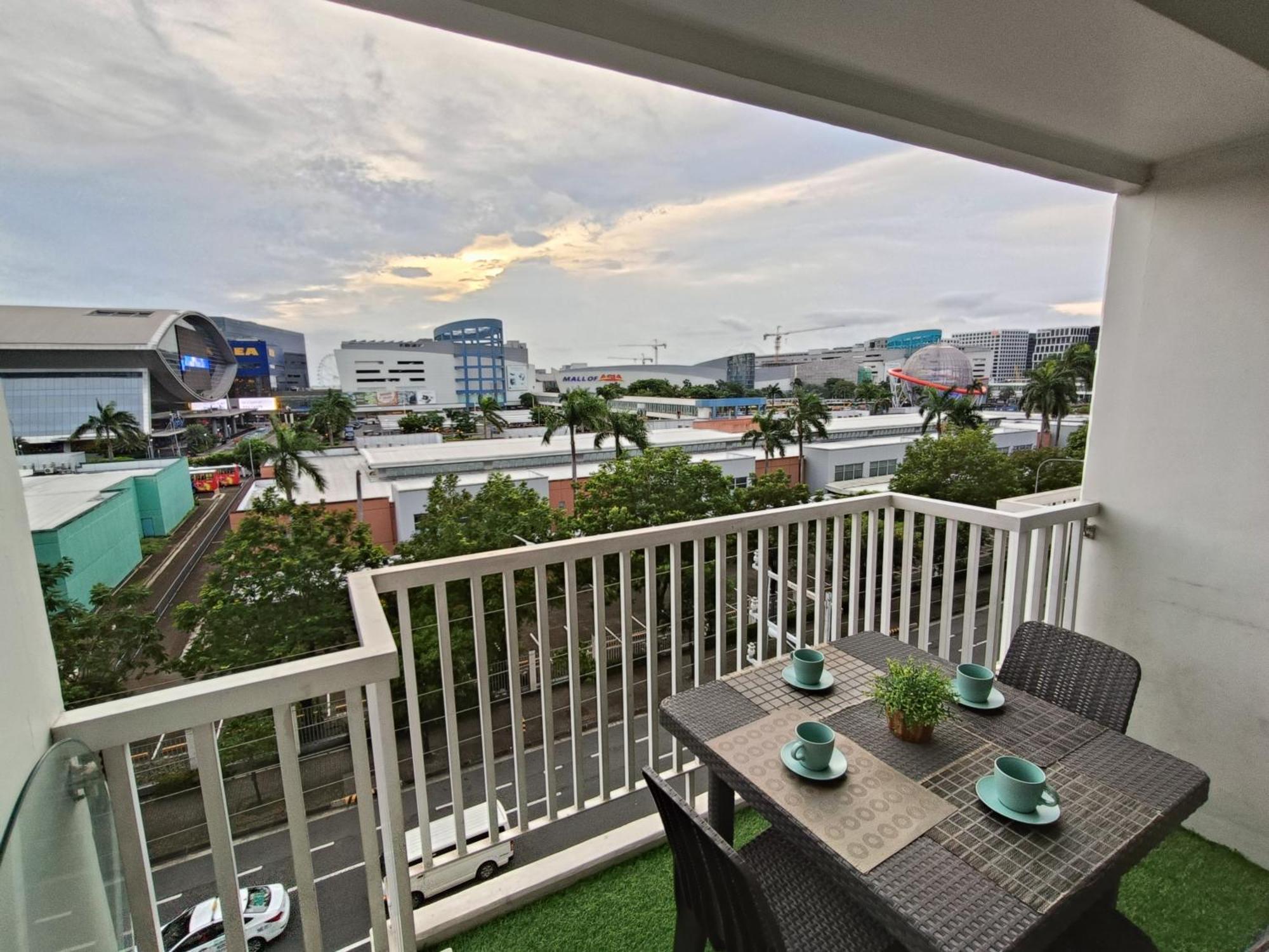 Premiere Haven At Sea Residences Condominium Apartment Manila