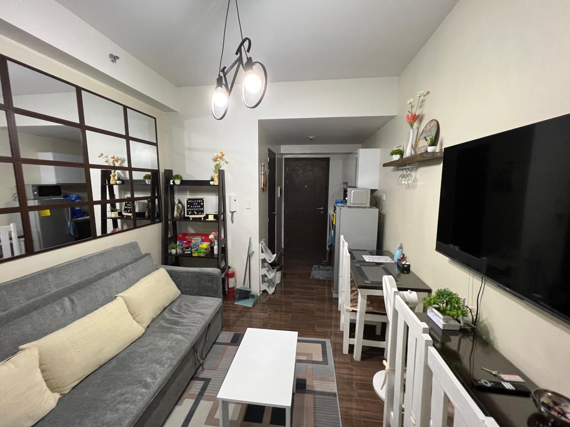 In Air Residences Makati Wifi Netflix Disney, Pool & Mall * Manila