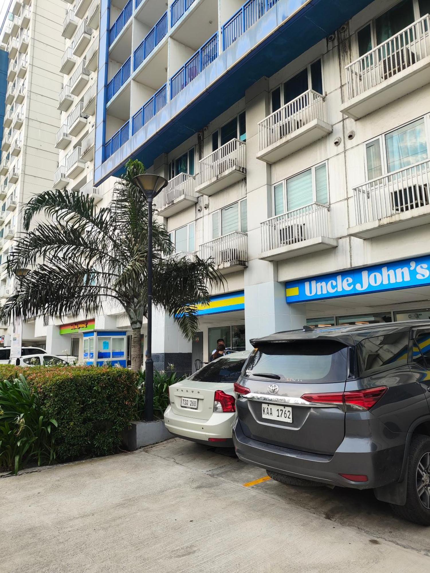Sea Residences 5mins Walk To Sm Moa, Arena, Smx, 55
