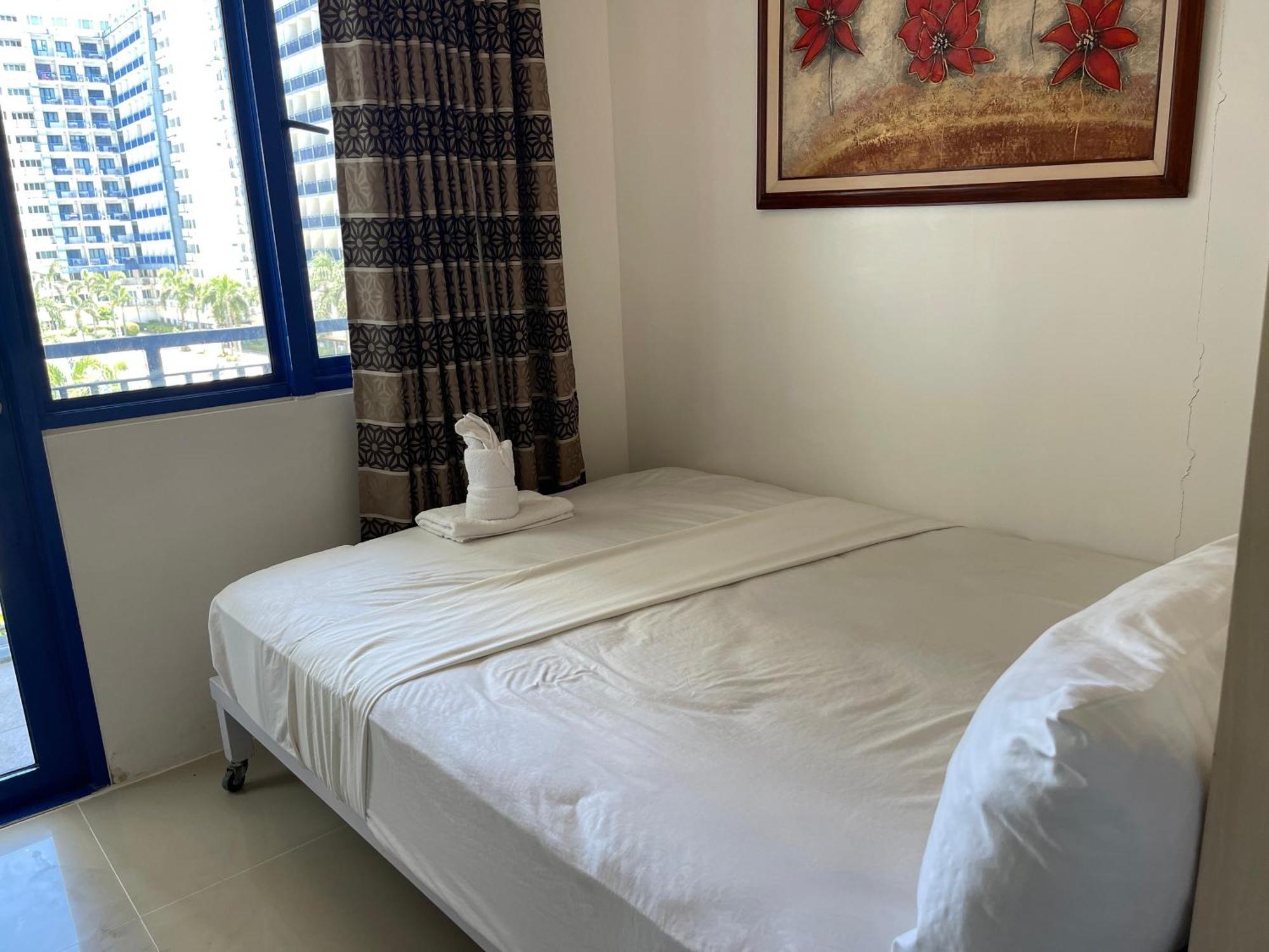 Premiere Haven At Sea Residences Condominium *