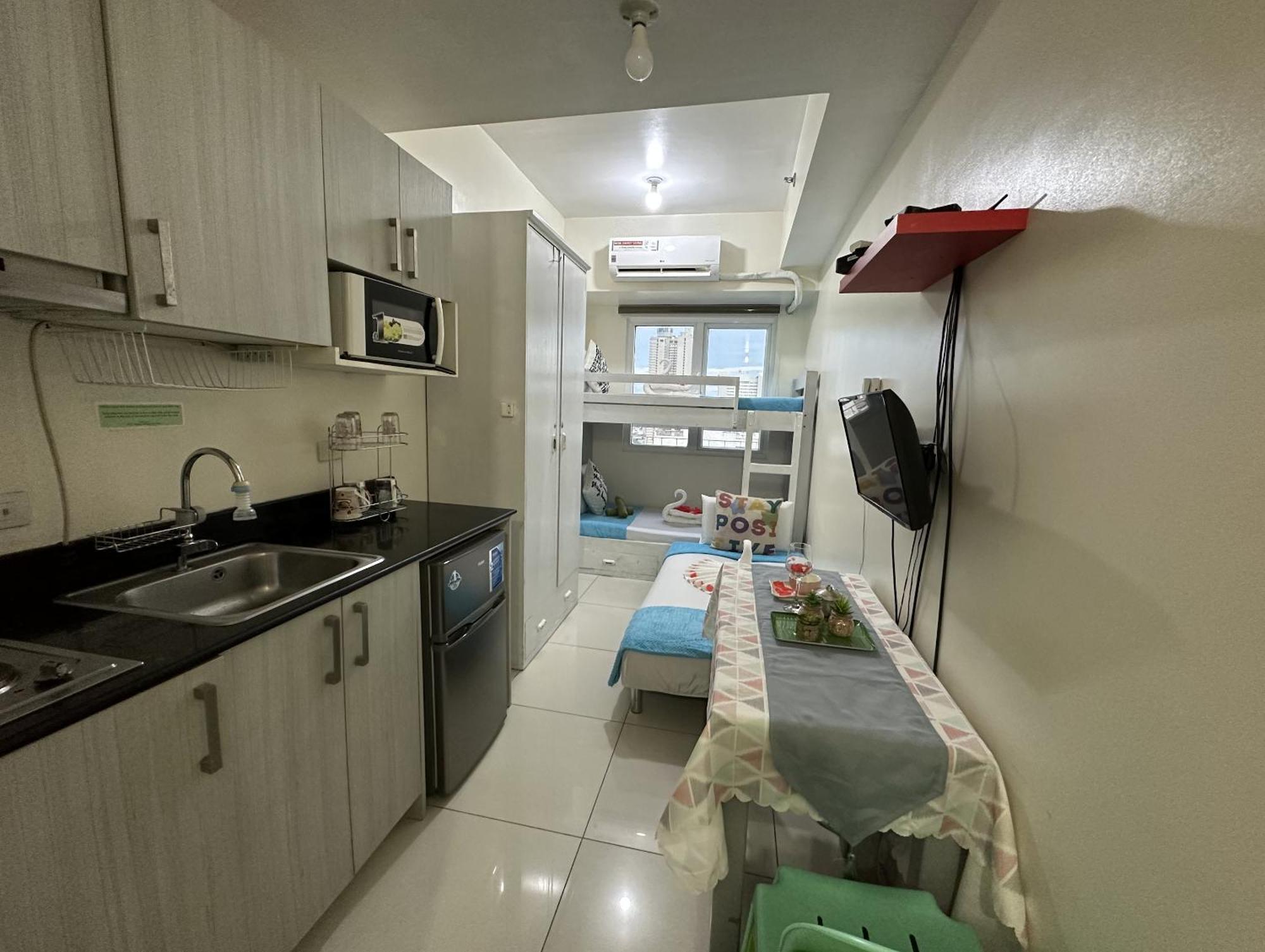Apartment Staycation Studio At Green Residences