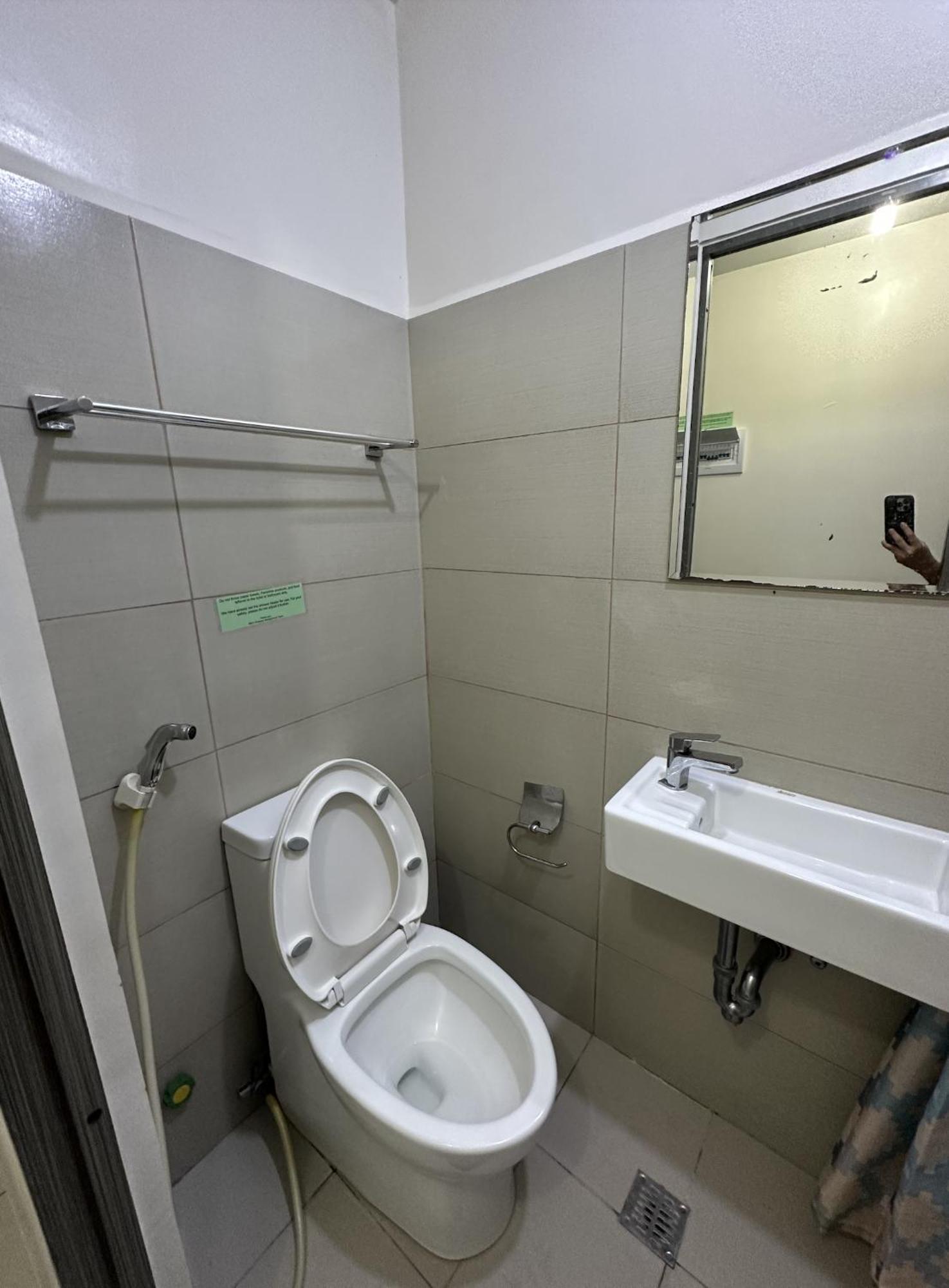 Apartment Staycation Studio At Green Residences *