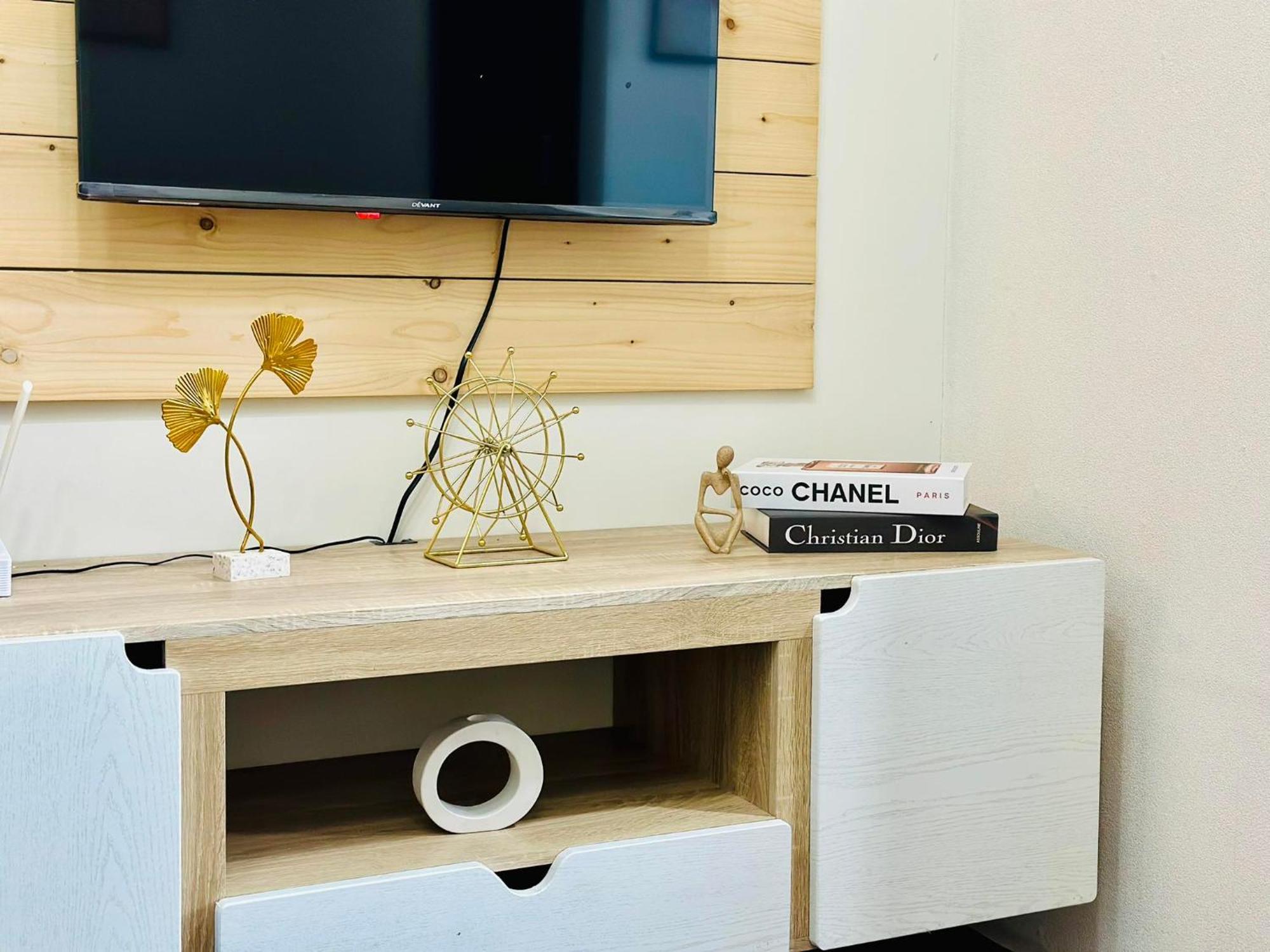 Mon Ciel Spacious 1br Air Smdc * Manila