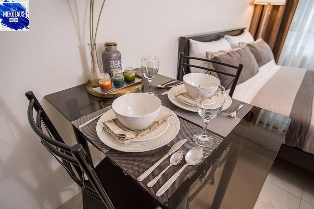 Apartment Casa Niekolaus I Cozy Unit And Free Parking Manila