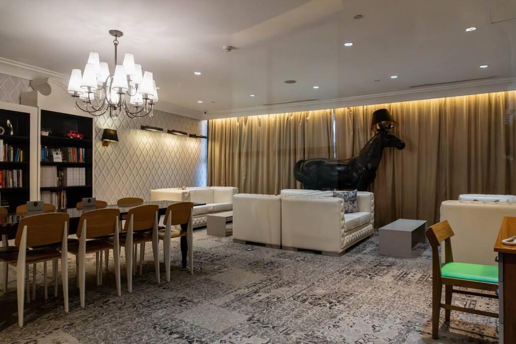 Sky Apartment *