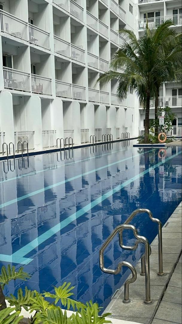 Tresmarias At Shore Residences Mall Of Pasay Aparthotel *