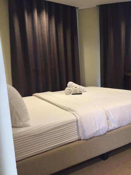 Apartment Spacious B203 *