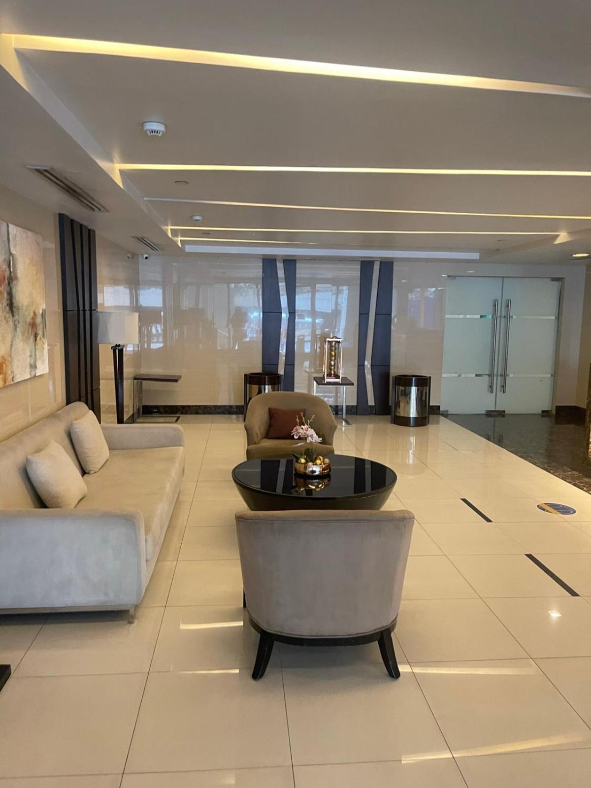 8 Adriatico 1 Bedroom Unit Apartment *
