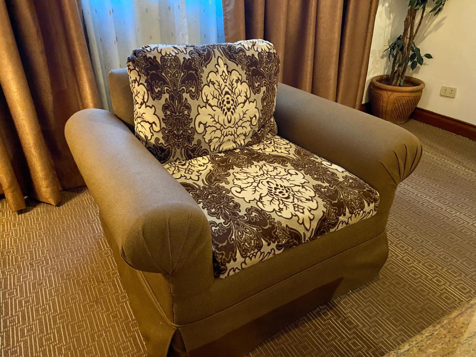 Maharaja Oriental Makati Apartment