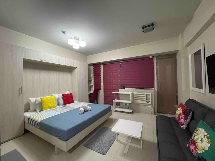Your @ One Palm Tree Near Naia T3 Apartment *