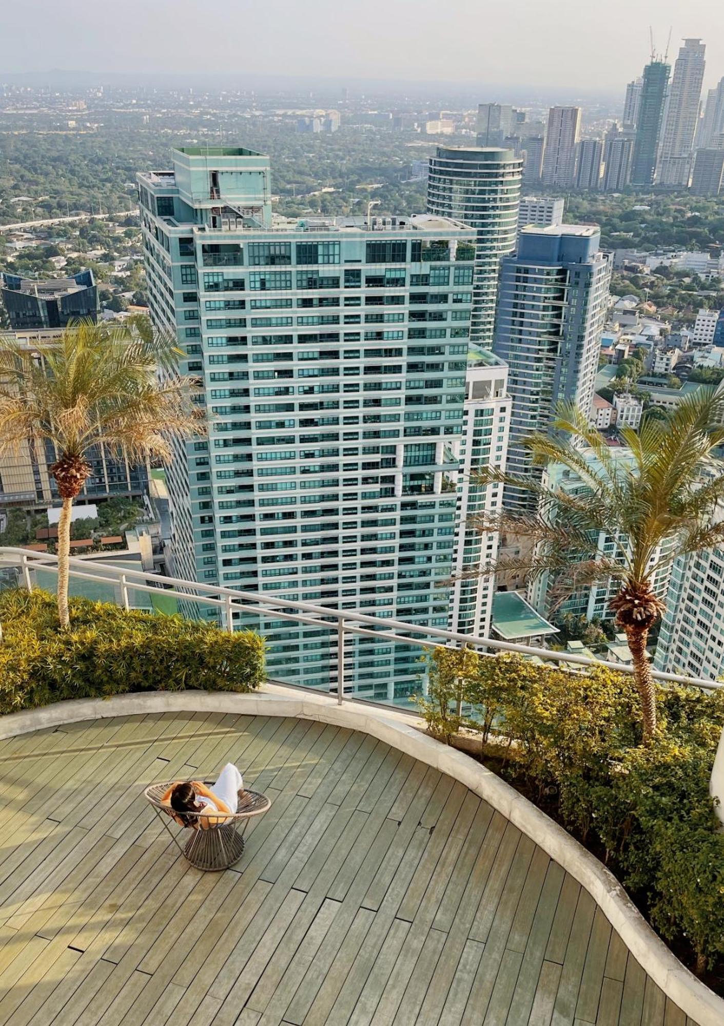 The Serene Escape Rockwell Makati City View 1br Apartment Manila