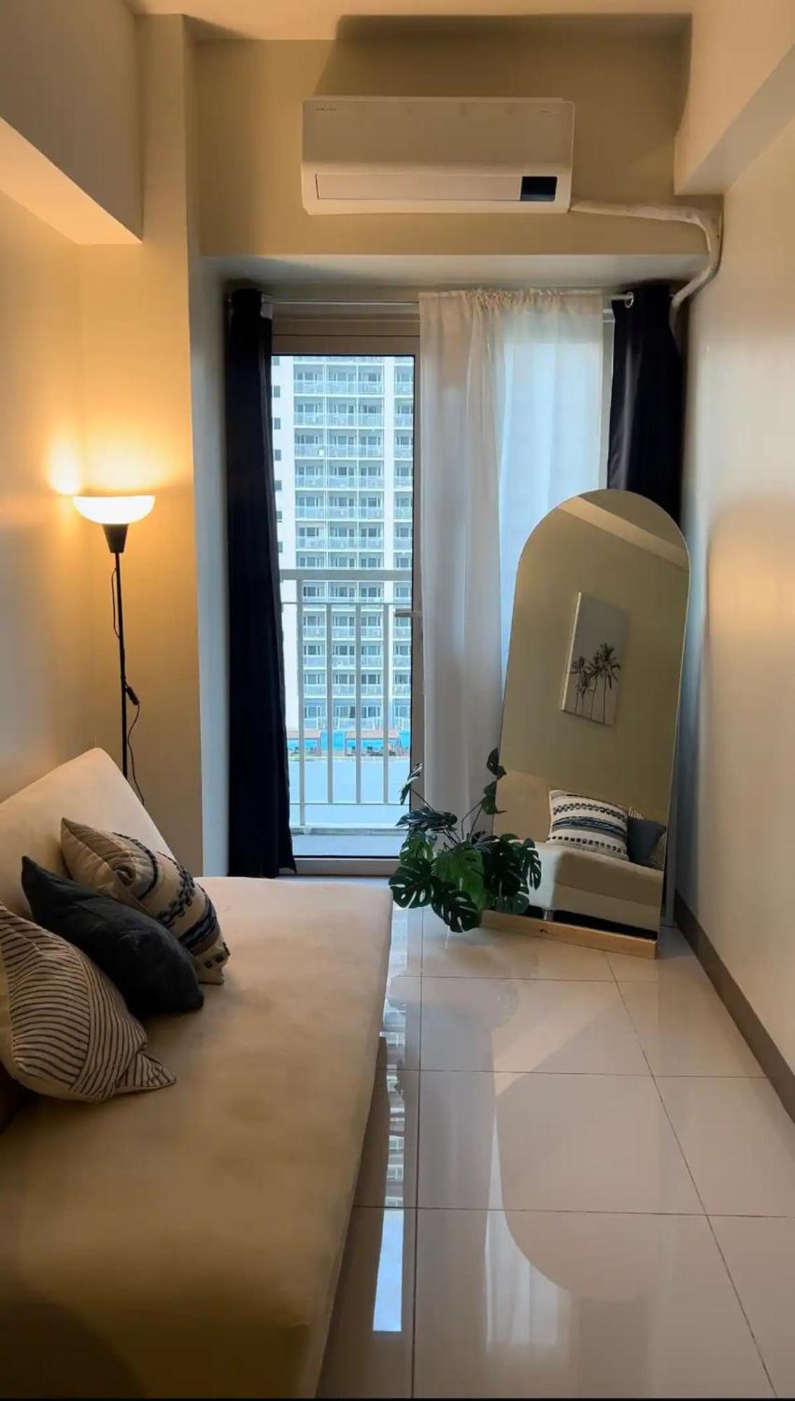 Apartment Aesthetic W/ Netflix, Near Us Embassy