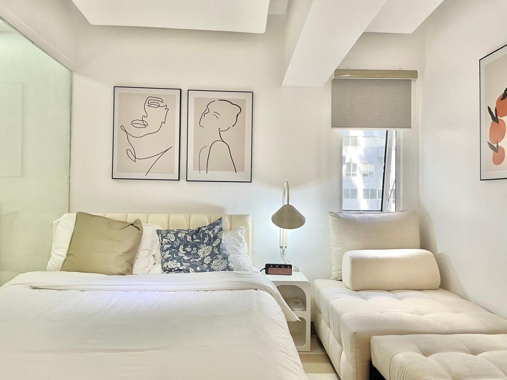 Thompson Victoria Tower Bgc Loft Type 1br * Manila
