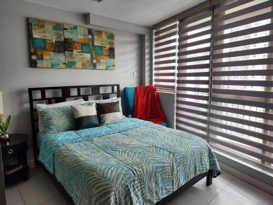 Cosy Kl Tower With Parkview Balcony, Pool, Gym, Sauna Near Greenbelt 100mbps Apartment