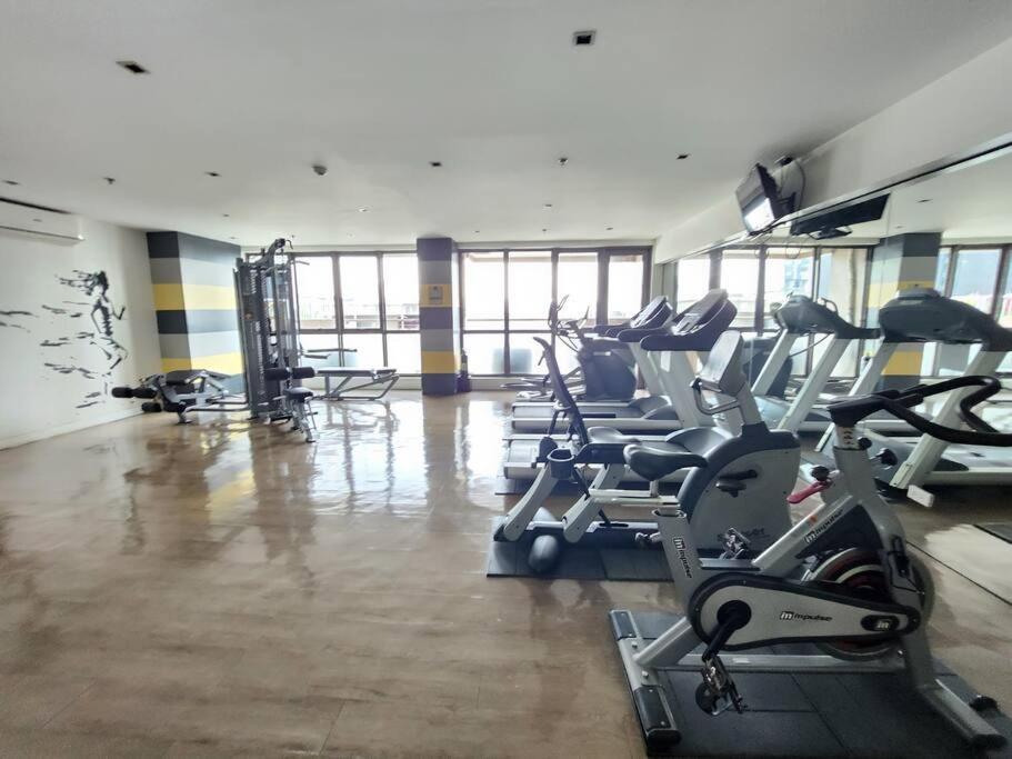 Cosy Kl Tower With Parkview Balcony, Pool, Gym, Sauna Near Greenbelt 100mbps *