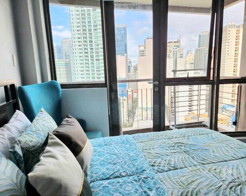 Cosy Kl Tower With Parkview Balcony, Pool, Gym, Sauna Near Greenbelt 100mbps Apartment Manila