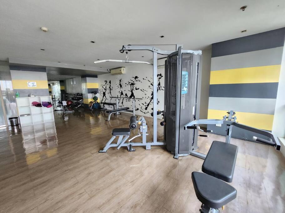 Apartment Cosy Kl Tower With Parkview Balcony, Pool, Gym, Sauna Near Greenbelt 100mbps Manila