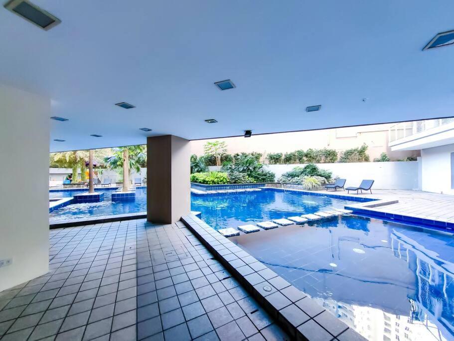 Apartment 1br Condotel At Sunshine100 Plaza - 17f #ss06 Manila