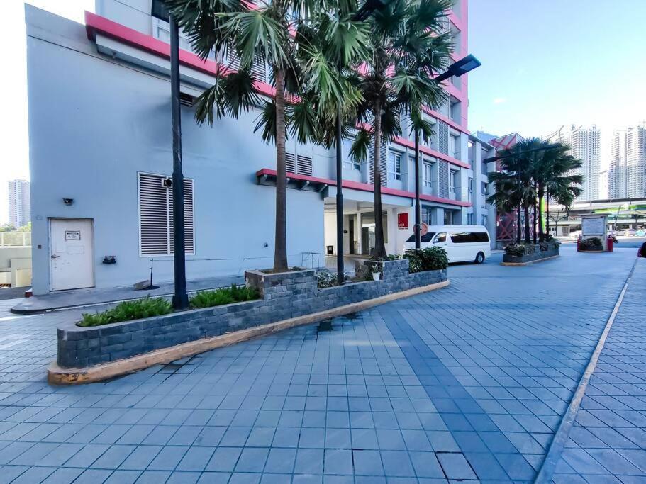 1br Condotel At Sunshine100 Plaza - 17f #ss06