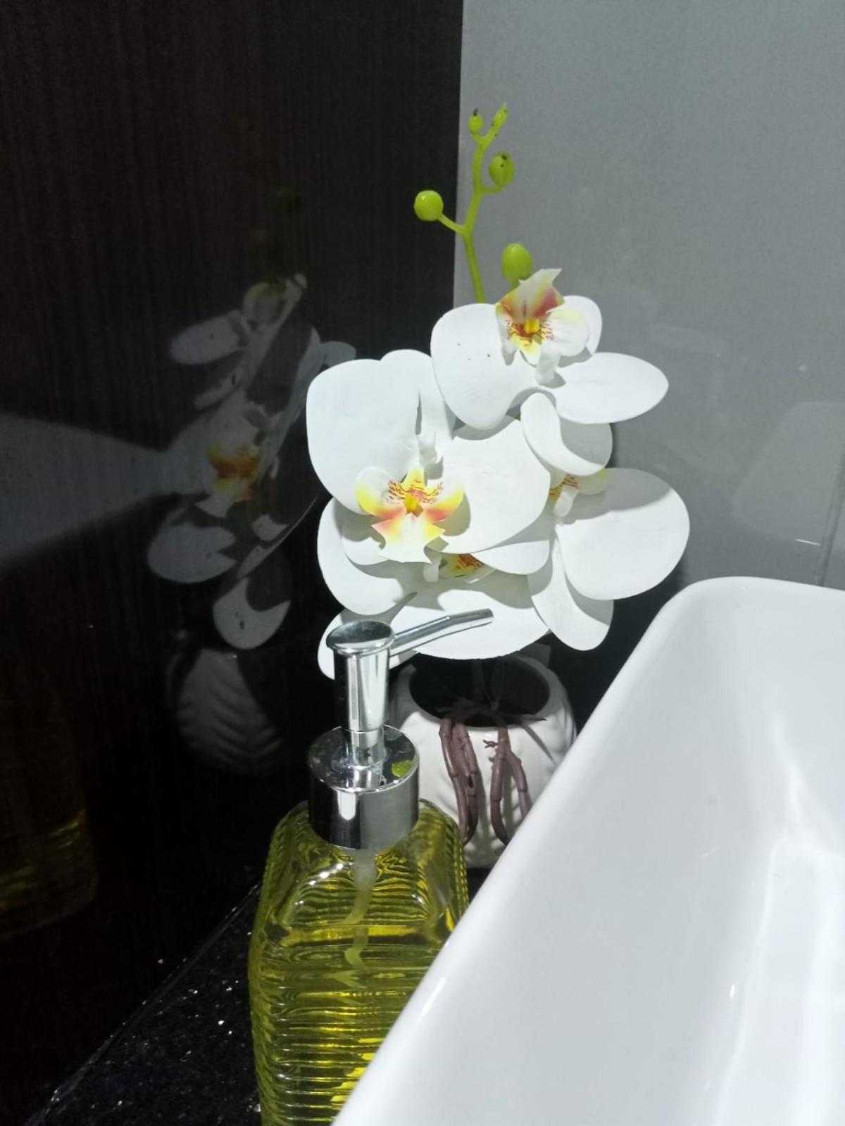 Air Luxury Makati Cbd With Balcony * Manila