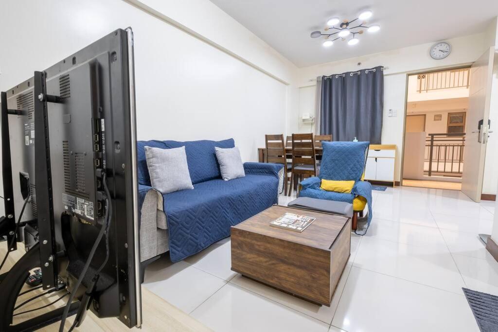 2br Fully Air-conditioned Staycation Free Parking