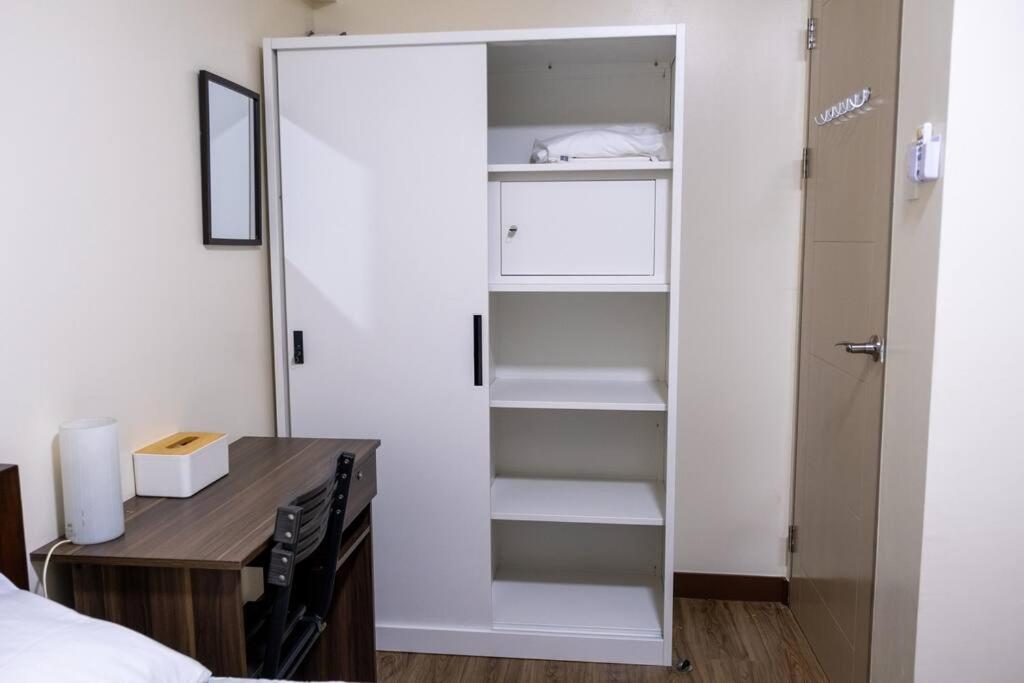 Apartment 2br Fully Air-conditioned Staycation Free Parking *