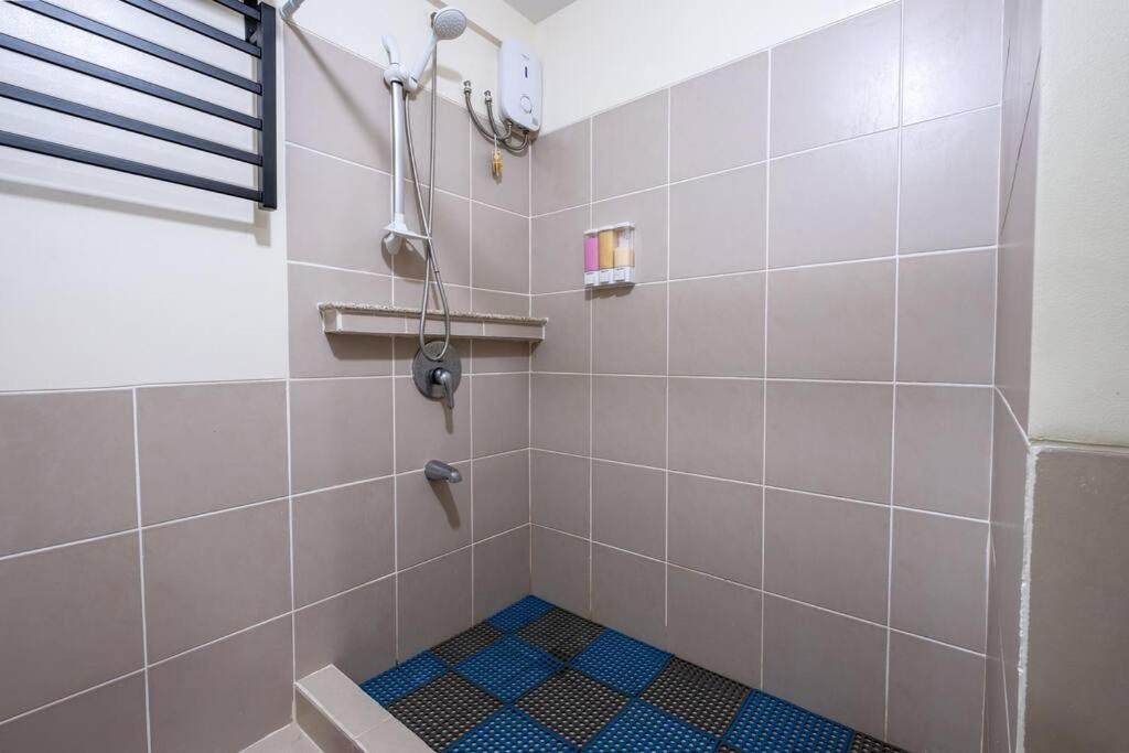 2br Fully Air-conditioned Staycation Free Parking Apartment