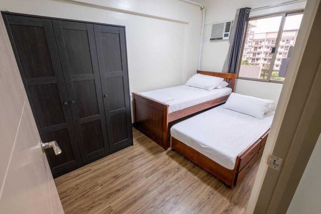 Apartment 2br Fully Air-conditioned Staycation Free Parking *