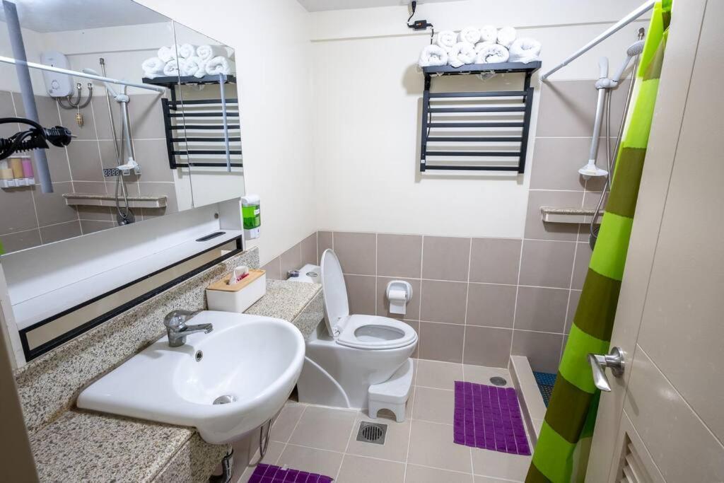 2br Fully Air-conditioned Staycation Free Parking Apartment
