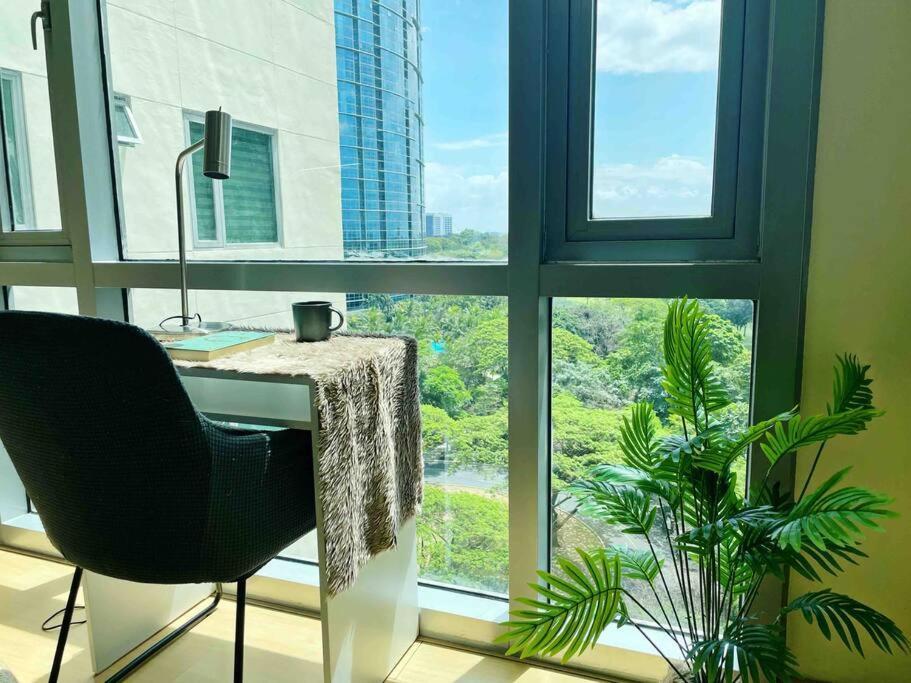 Apartment Jane In The City! In Avant, Bgc