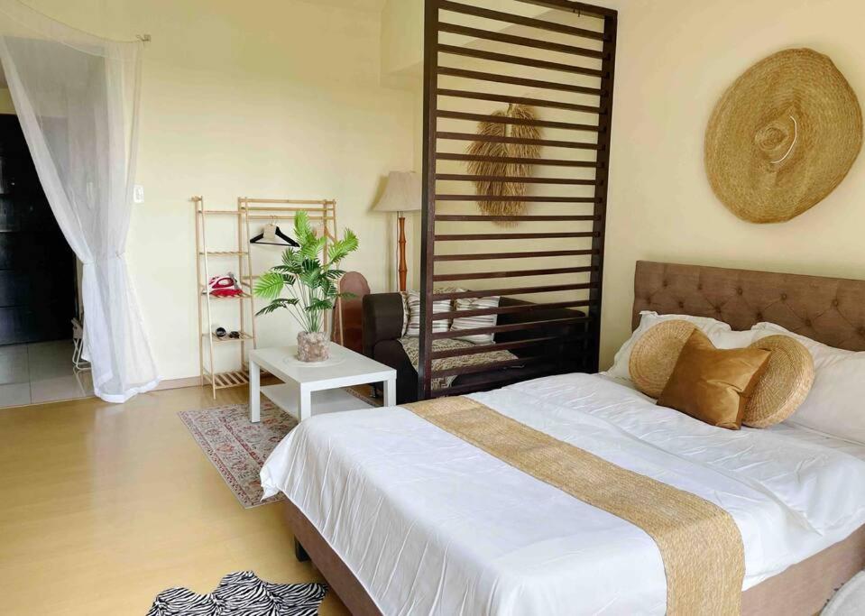 Apartment Jane In The City! In Avant, Bgc Manila