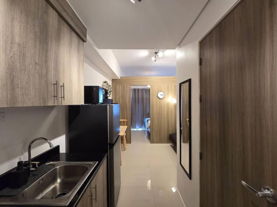 1br Unit Condotel W Balcony Fame Residences -fm14 Apartment