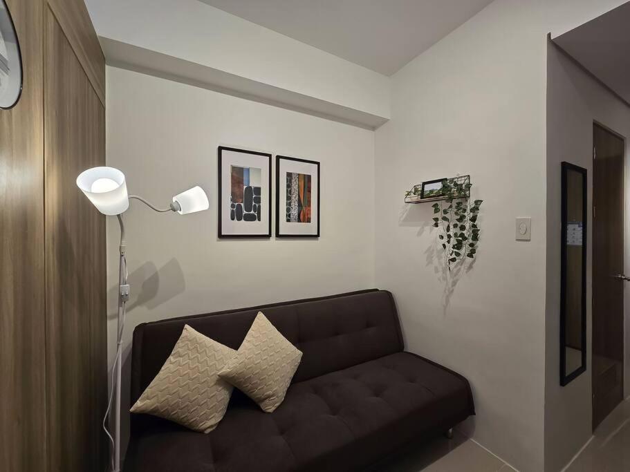 Apartment 1br Unit Condotel W Balcony Fame Residences -fm14