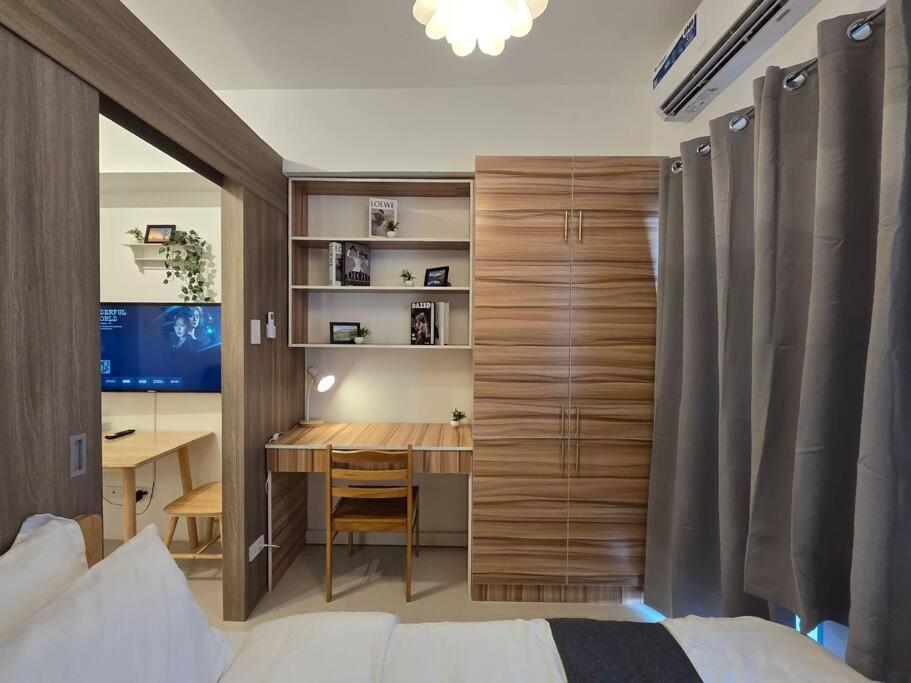 1br Unit Condotel W Balcony Fame Residences -fm14 Manila
