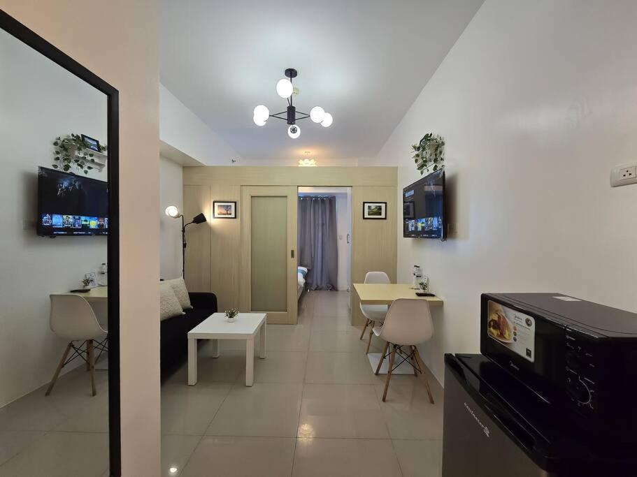 1br Condotel W Balcony Sm Light Residences - Lt07