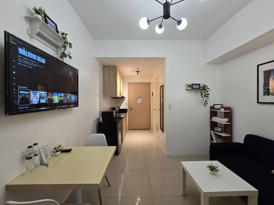 1br Condotel W Balcony Sm Light Residences - Lt07 *
