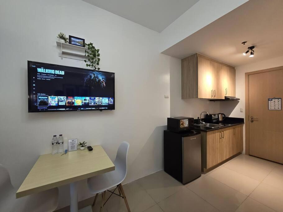1br Condotel W Balcony Sm Light Residences - Lt07 *