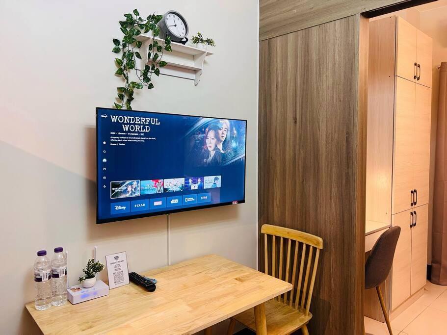 1br Unit Condotel W Balcony Fame Residences -fm28 Apartment *