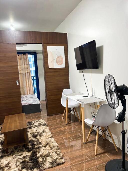 Apartment The Modern Flats At Air Residences With Wifi&city View Manila