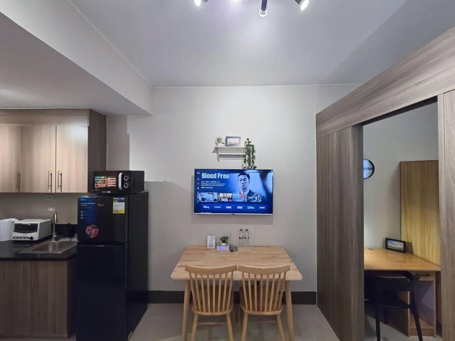 Apartment 1br Unit Condotel W Balcony Fame Residences -fm32