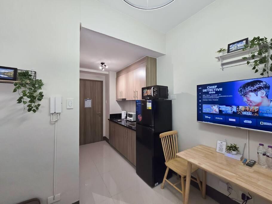 1br Unit Condotel W/ Balcony Fame Residences -fm30 *