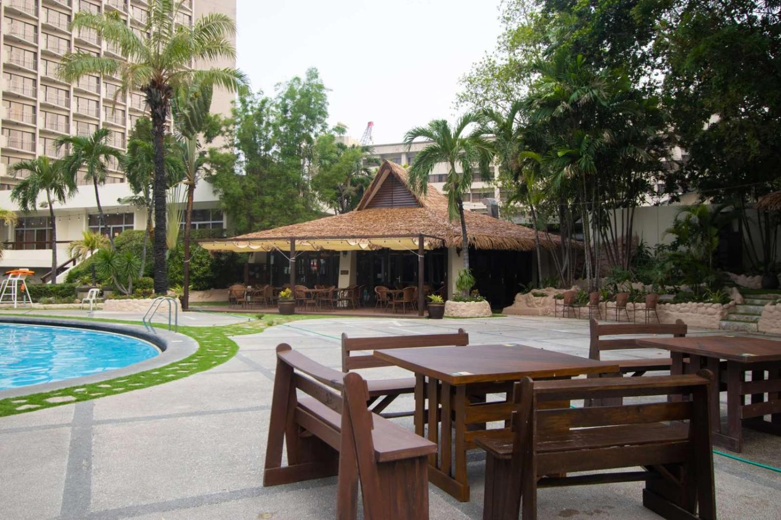 Century Park Hotel 4*