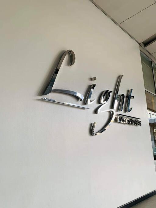 Apartment Affordable With Balcony Near Boni Mrt